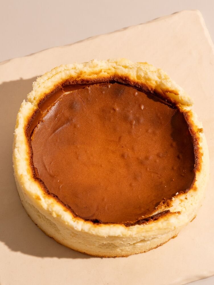 Basque burnt cheesecake by Breadko